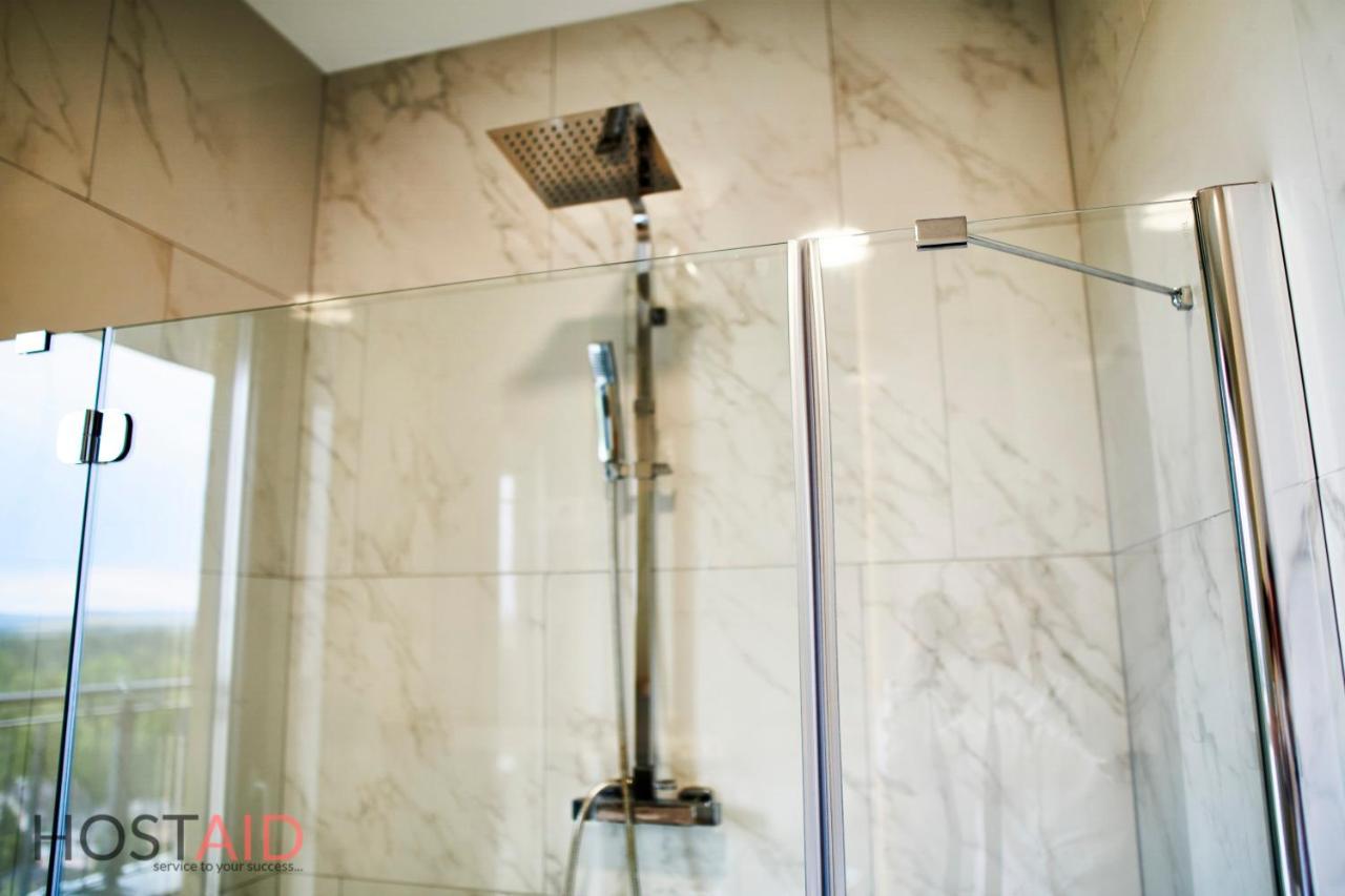 Apartment Ellby - Penthouse - Hostaid Siofok