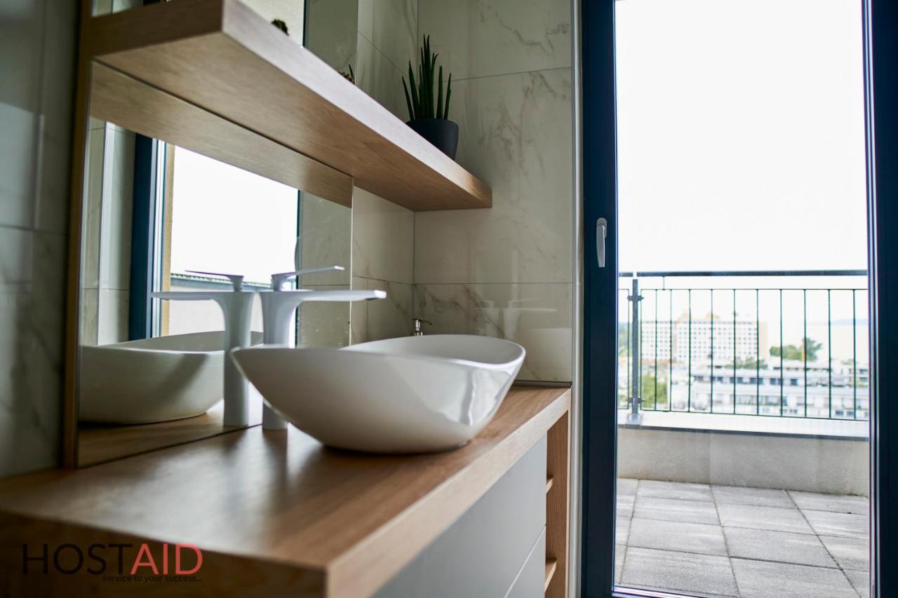 Ellby - Penthouse - Hostaid * Siofok