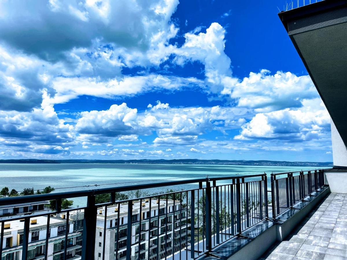 Apartment Ellby - Penthouse - Hostaid Siofok