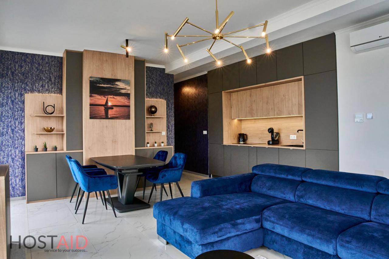 Ellby - Penthouse - Hostaid Apartment Siofok