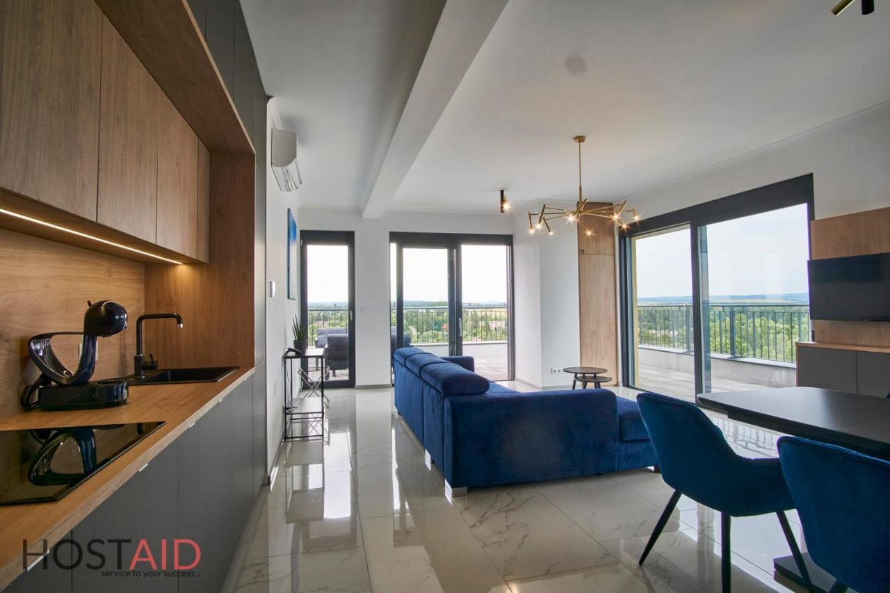 Ellby - Penthouse - Hostaid Siofok