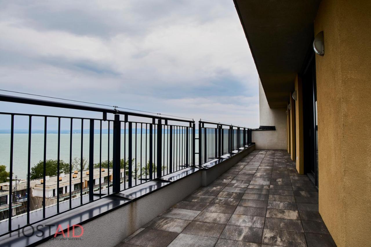 Apartment Ellby - Penthouse - Hostaid Siofok