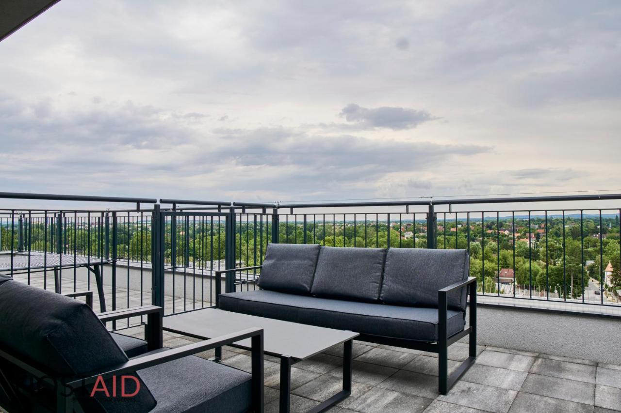 Ellby - Penthouse - Hostaid Siofok