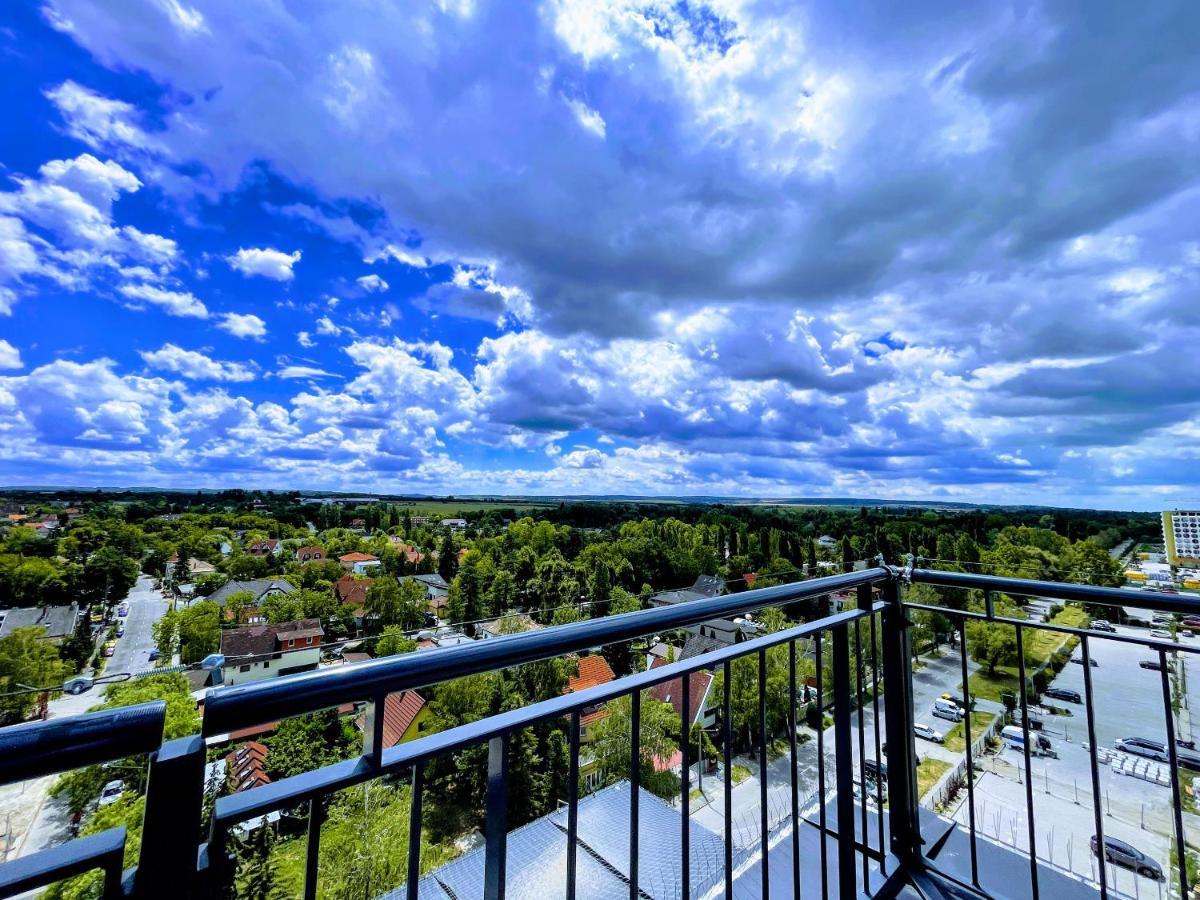 Apartment Ellby - Penthouse - Hostaid Siofok