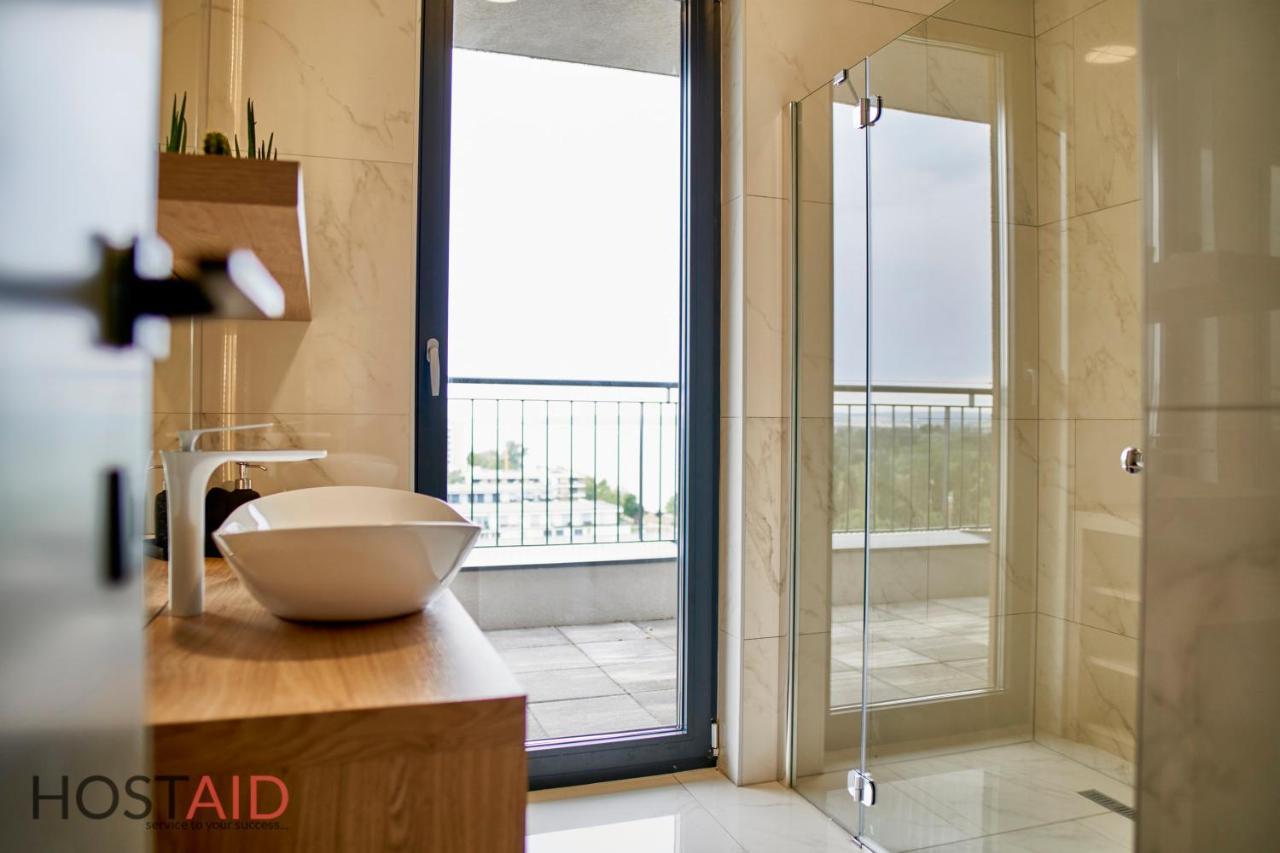 Apartment Ellby - Penthouse - Hostaid Siofok